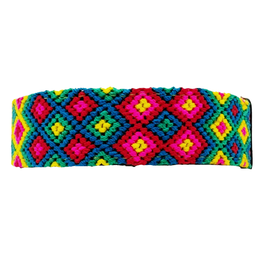 One-of-a-kind collar M(13"-17")