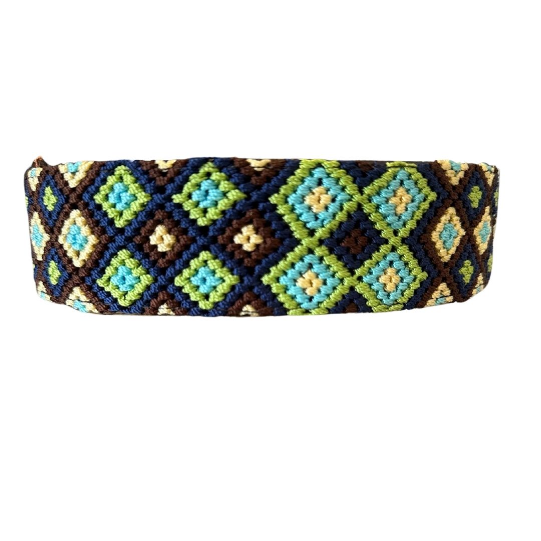 One-of-a-kind collar L(17"-21")