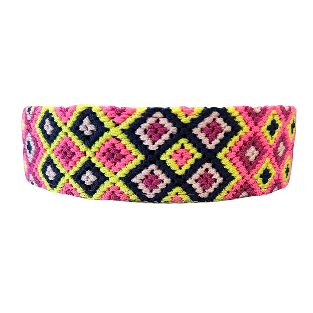 One-of-a-kind collar L(17"-21")