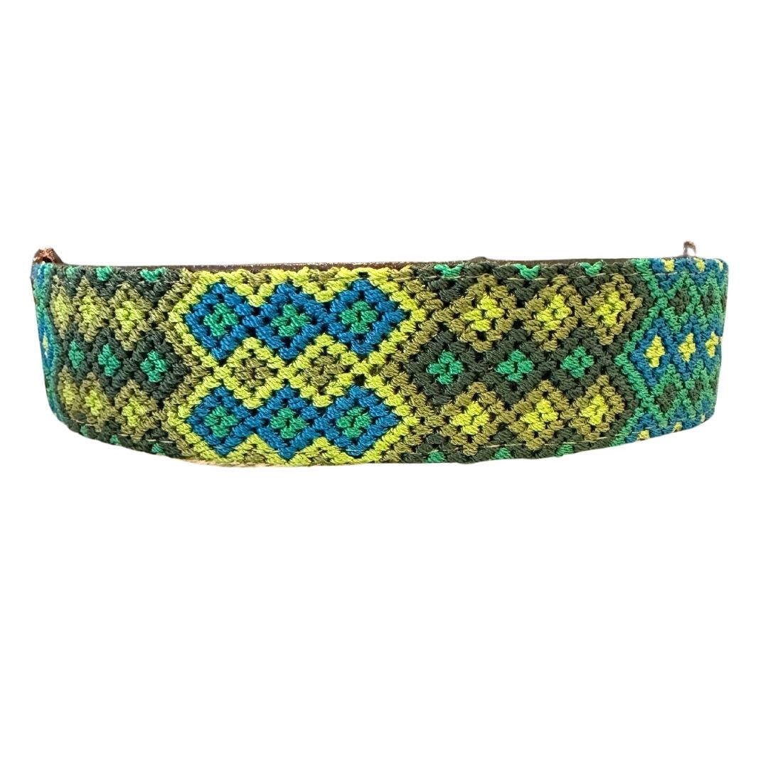 One-of-a-kind collar L(17"-21")
