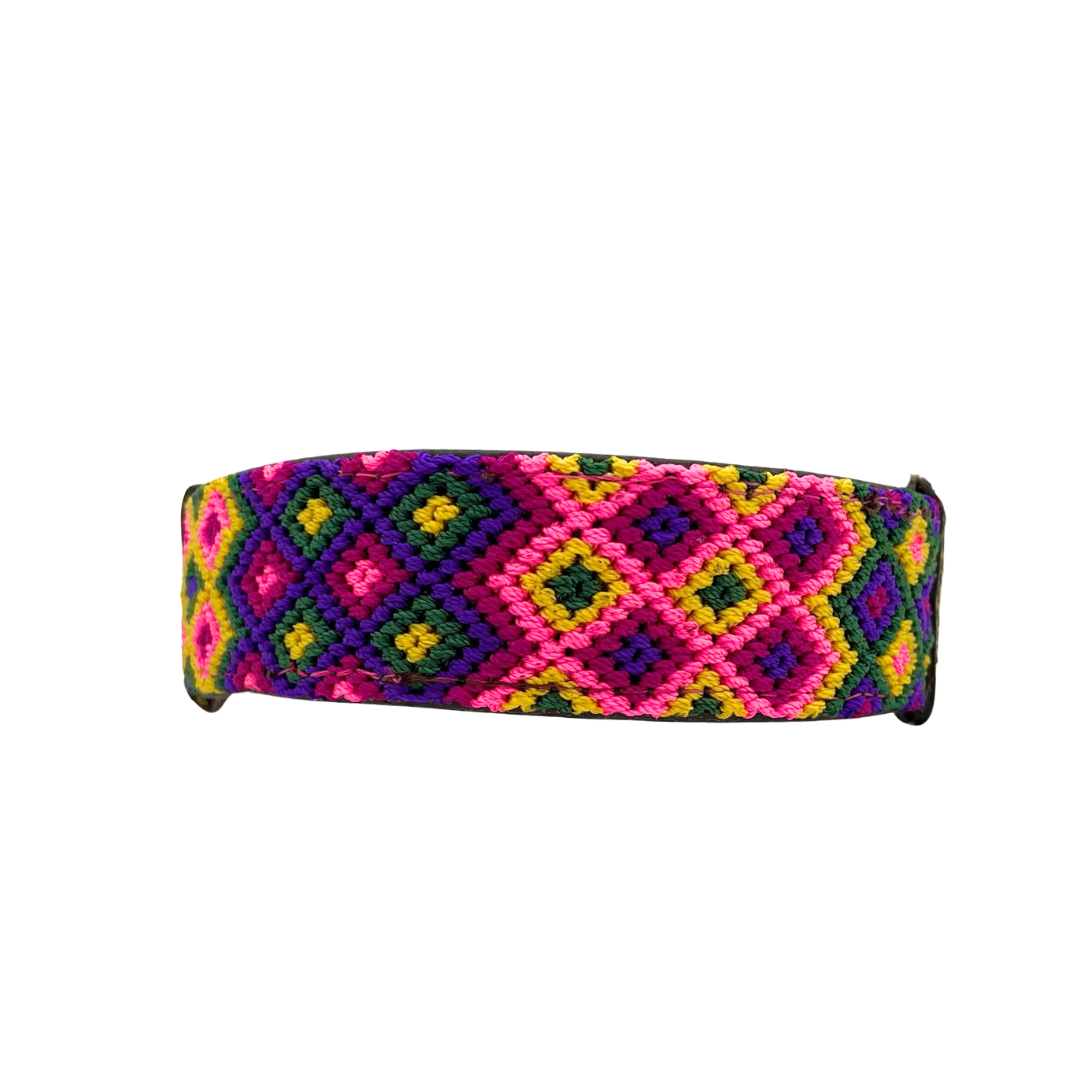 One-of-a-kind collar M(13"-17")