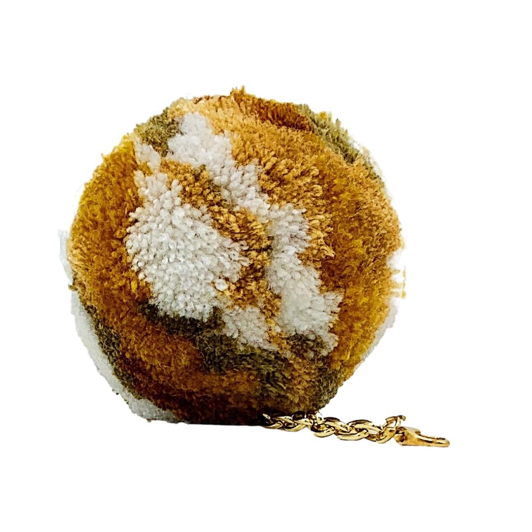 ONE-OF-A-KIND POM POM ACCESSORY